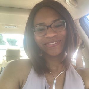 Meet your Posher, Alida